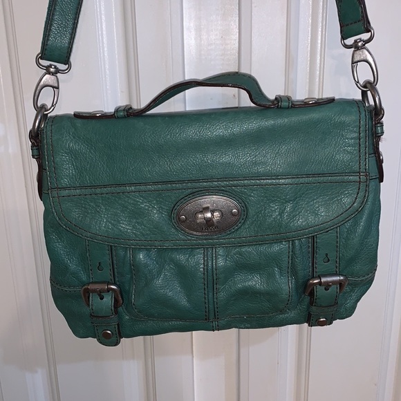 Fossil leather green purse - Picture 2 of 9
